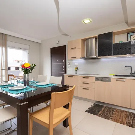 Palmasea Cozy 1stfloor 2br Family Ap In Stalida